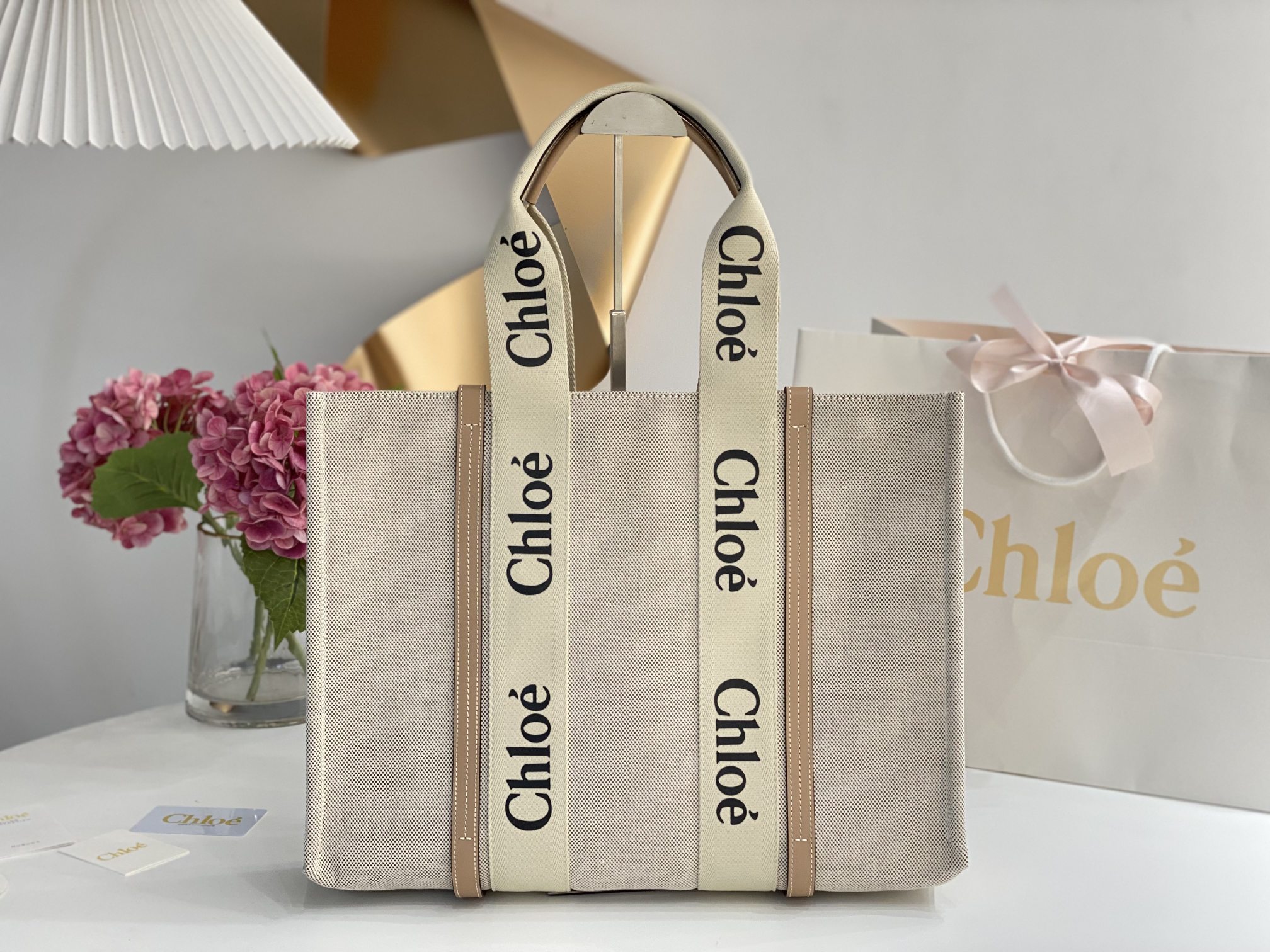 Chloe Large Woody Tote Bag In Linen